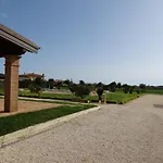 Podere 1248 Apartahotel